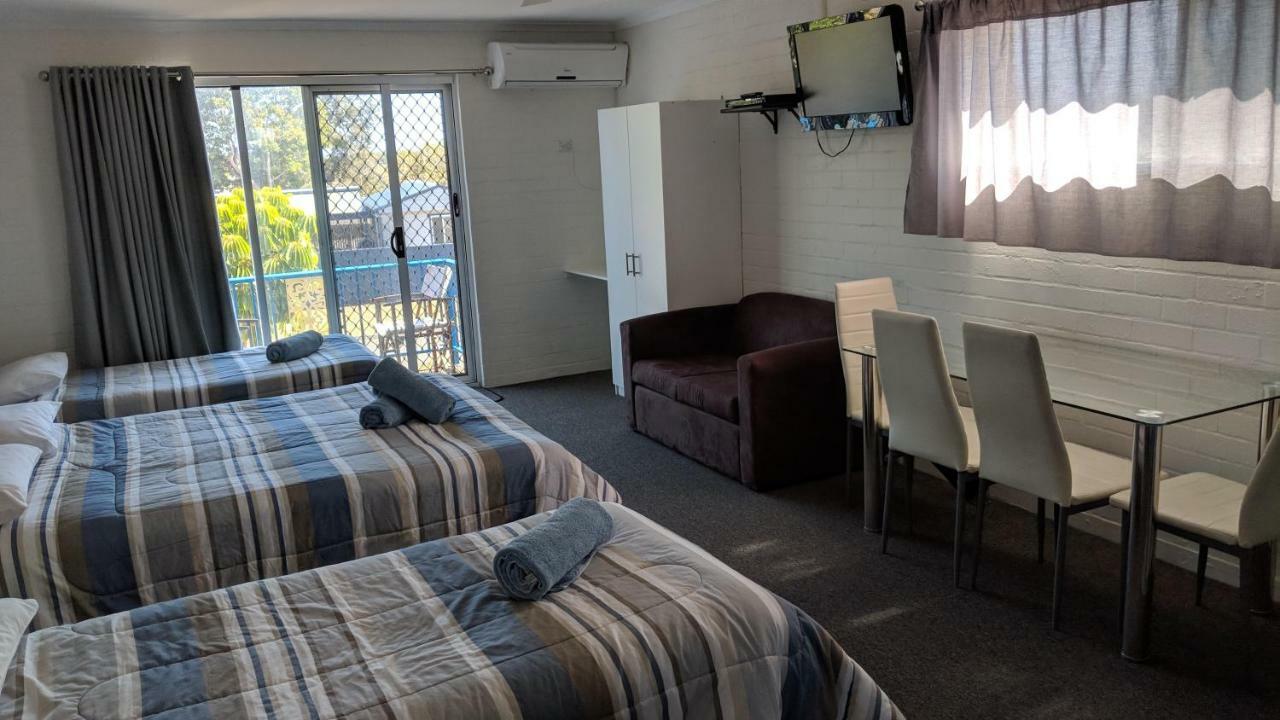 Harrington Village Motel Manning Point Exteriér fotografie