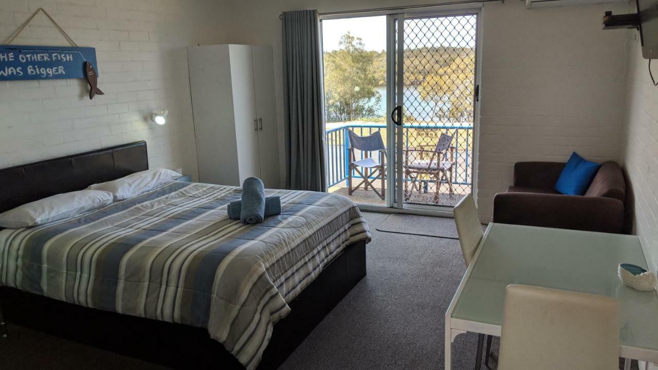 Harrington Village Motel Manning Point Exteriér fotografie
